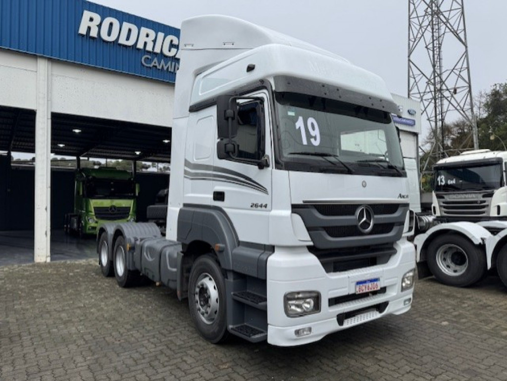 Imagem do veículo MERCEDES-BENZ Axor 2644 S 6x4 2P