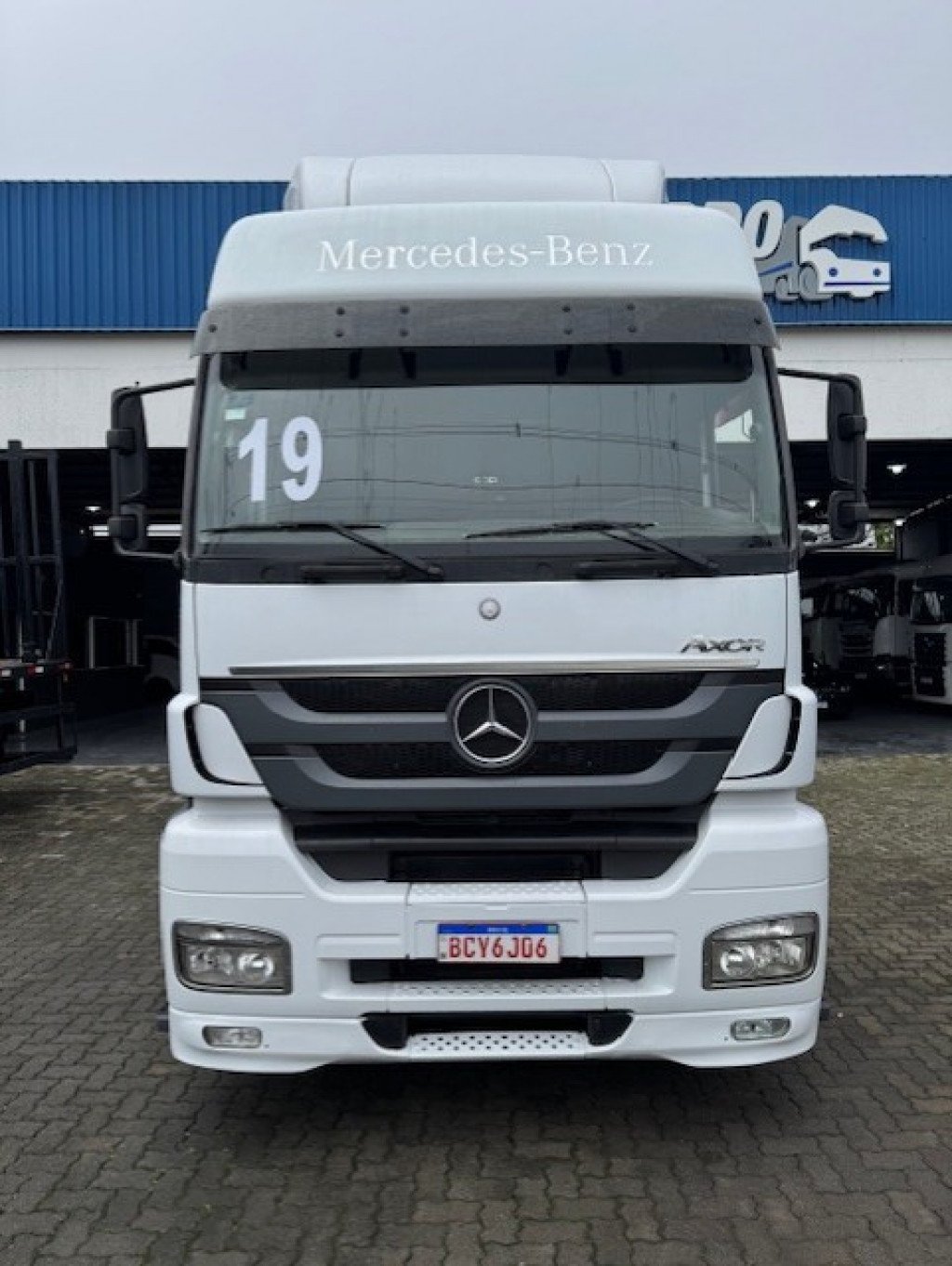 Imagem do veículo MERCEDES-BENZ Axor 2644 S 6x4 2P