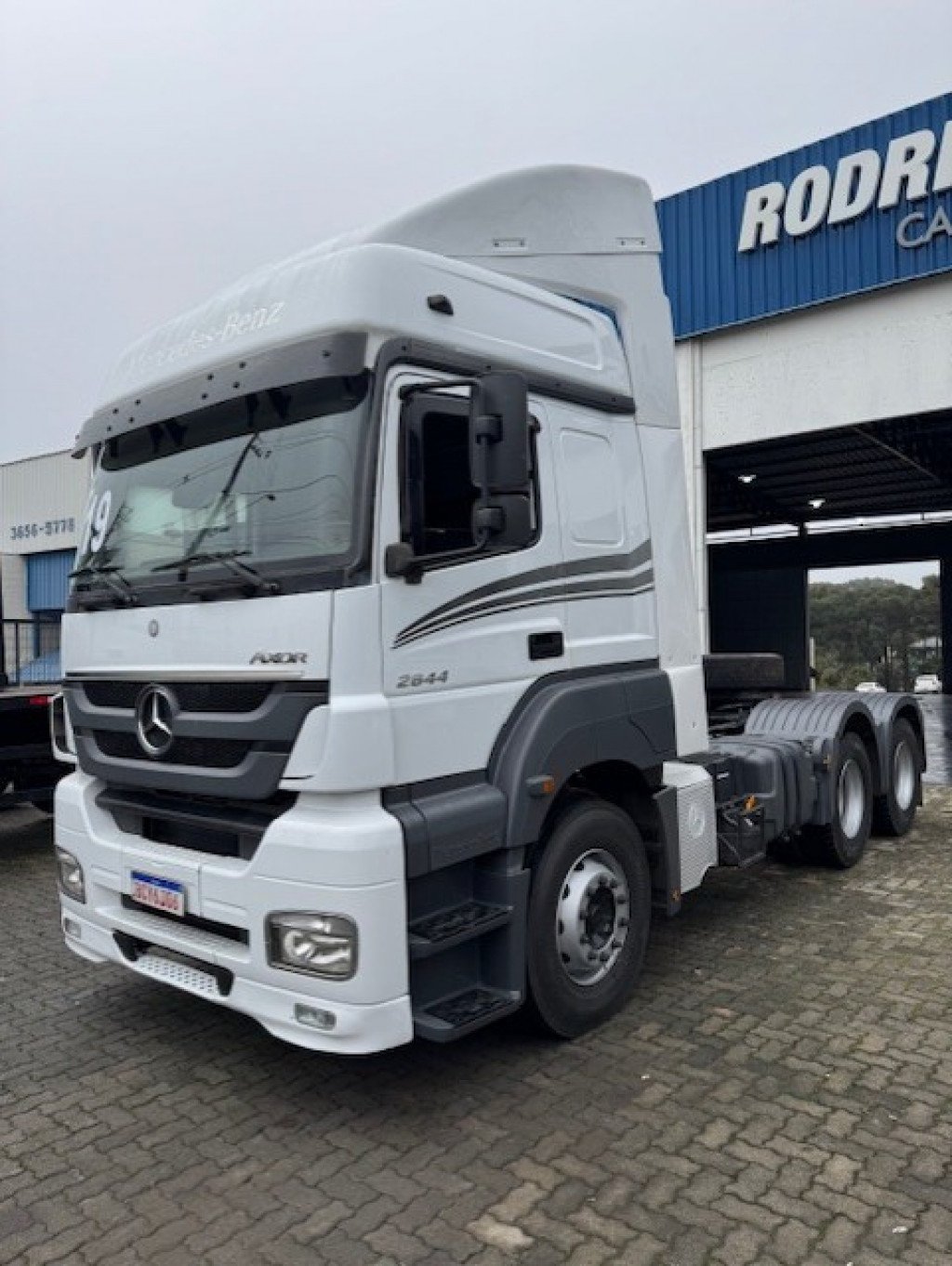 Imagem do veículo MERCEDES-BENZ Axor 2644 S 6x4 2P