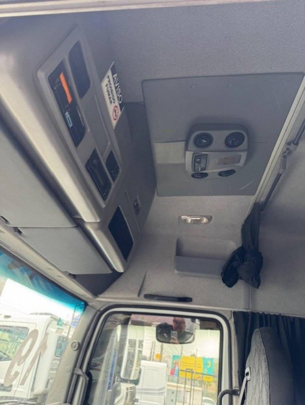 Imagem do veículo MERCEDES-BENZ Axor 2644 S 6x4 2P
