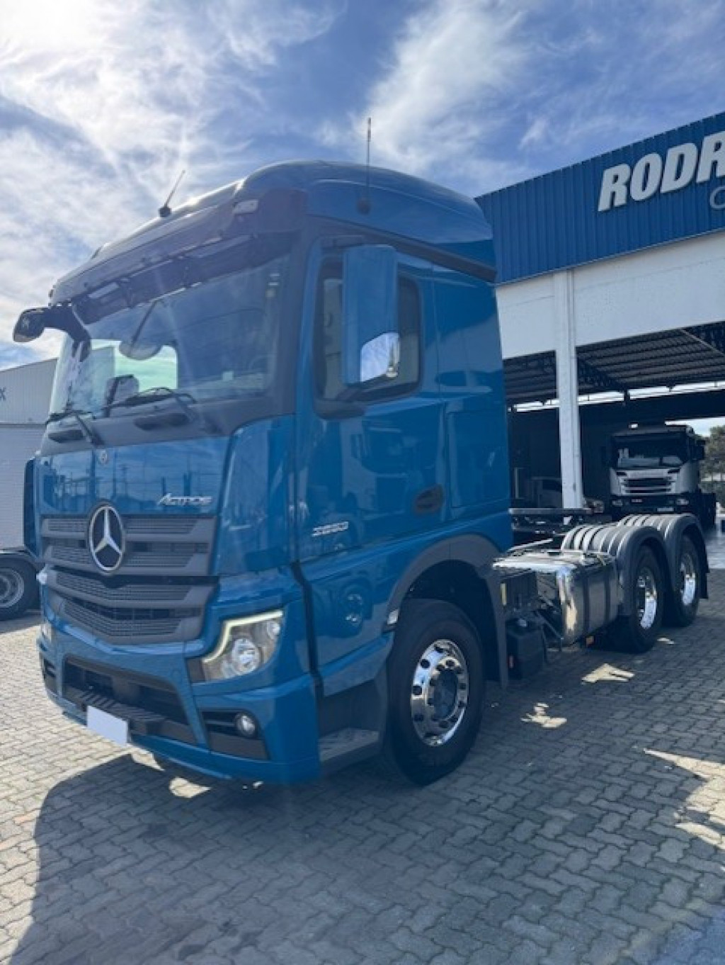 Imagem do veículo MERCEDES-BENZ Actros 2653