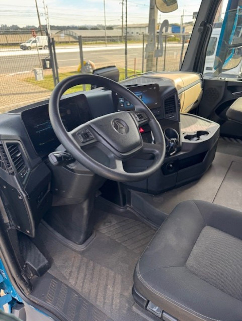 Imagem do veículo MERCEDES-BENZ Actros 2653