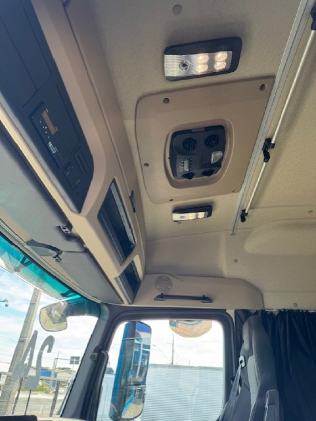 Imagem do veículo MERCEDES-BENZ Actros 2653
