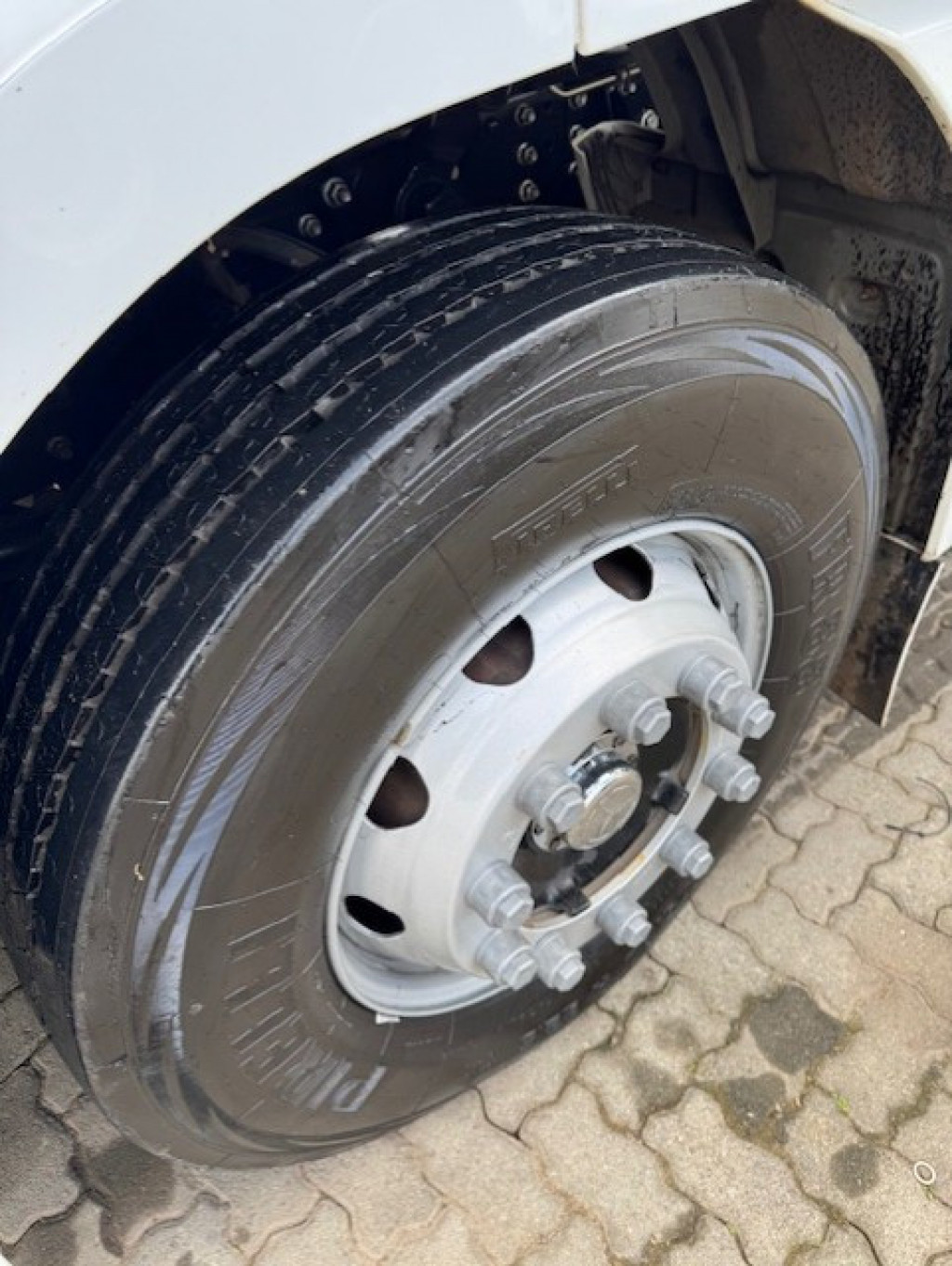 Imagem do veículo MERCEDES-BENZ ATEGO 3030 8x2 2p (diesel)(E5)