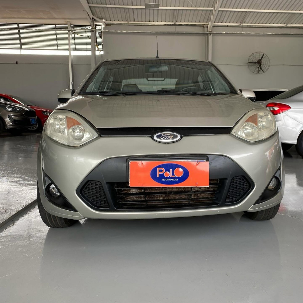 Imagem do veículo FORD FIESTA 1.6 MPI CLASS SEDAN 8V FLEX 4P MANUAL