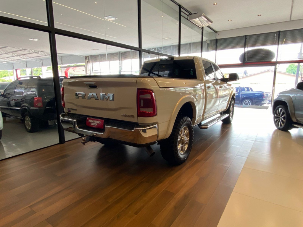 Imagem do veículo DODGE RAM 6.4 HEMI 2500 LARAMIE LONGHORN 4X4 CD V8 GASOLINA 4P AUTOMÁTICO