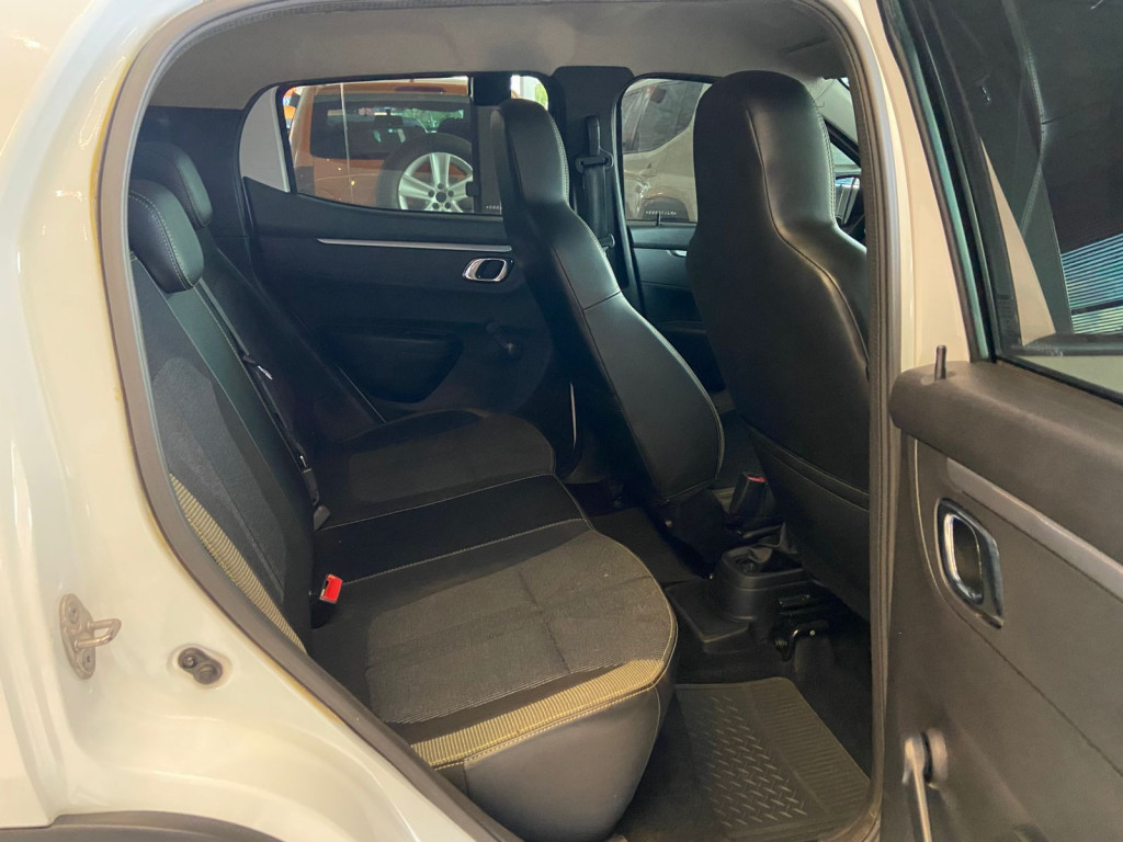 Imagem do veículo RENAULT KWID 1.0 12V SCE FLEX OUTSIDER MANUAL
