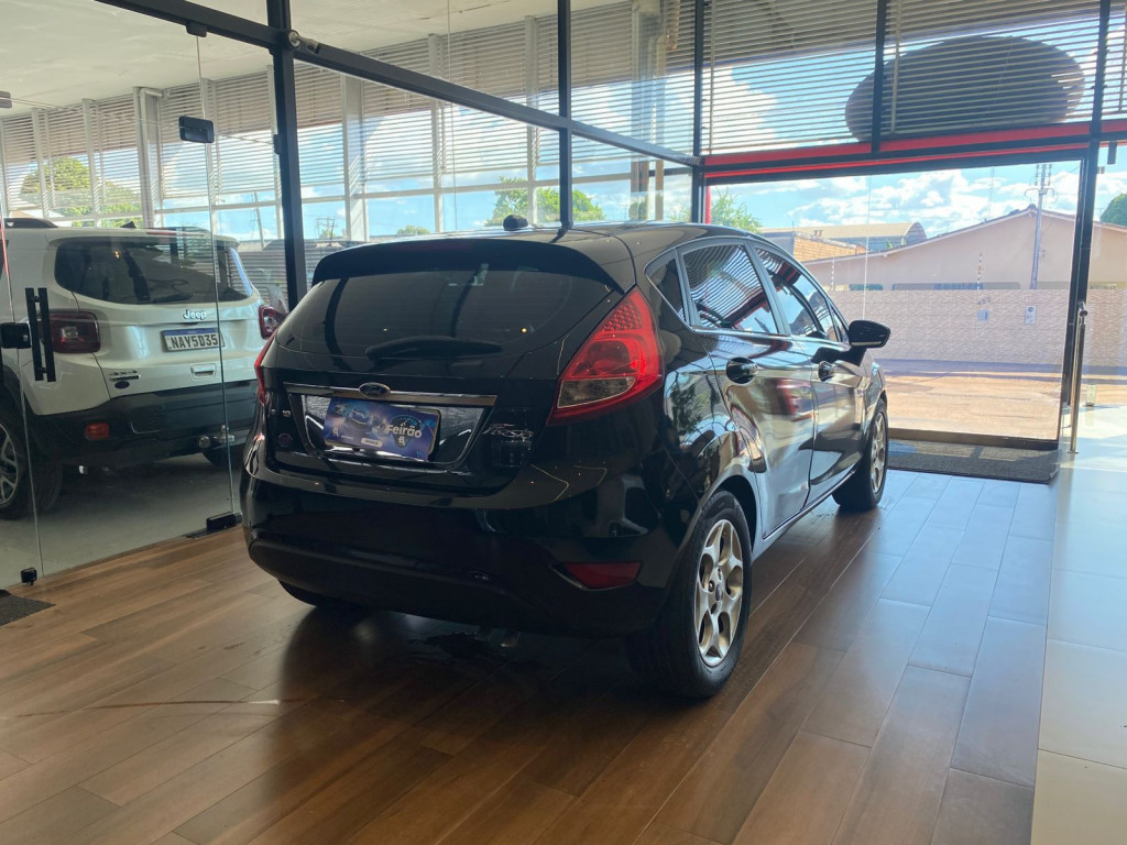 Imagem do veículo FORD FIESTA 1.5 SE HATCH 16V FLEX 4P MANUAL