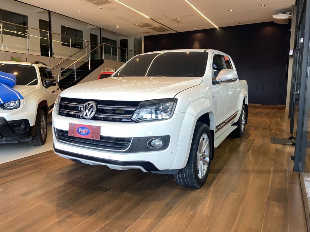 Imagem do veículo VOLKSWAGEN AMAROK 2.0 HIGHLINE ULTIMATE 4X4 CD 16V TURBO INTERCOOLER DIESEL 4P AUTOMÁTICO
