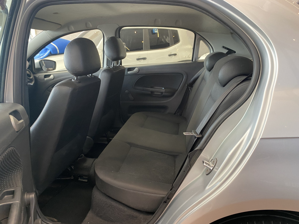Imagem do veículo VOLKSWAGEN GOL 1.0 12V MPI TOTALFLEX COMFORTLINE 4P MANUAL