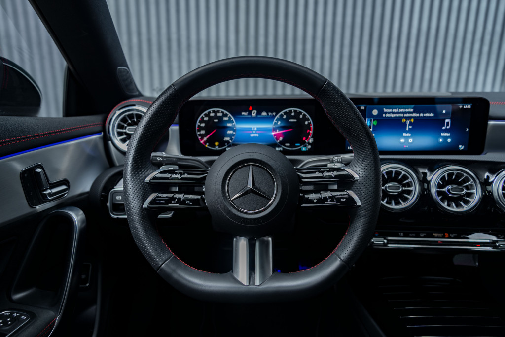 Imagem do veículo MERCEDES-BENZ CLA 200 1.3 16V AMG LINE TURBO AUTOMÁTICO HÍBRIDO