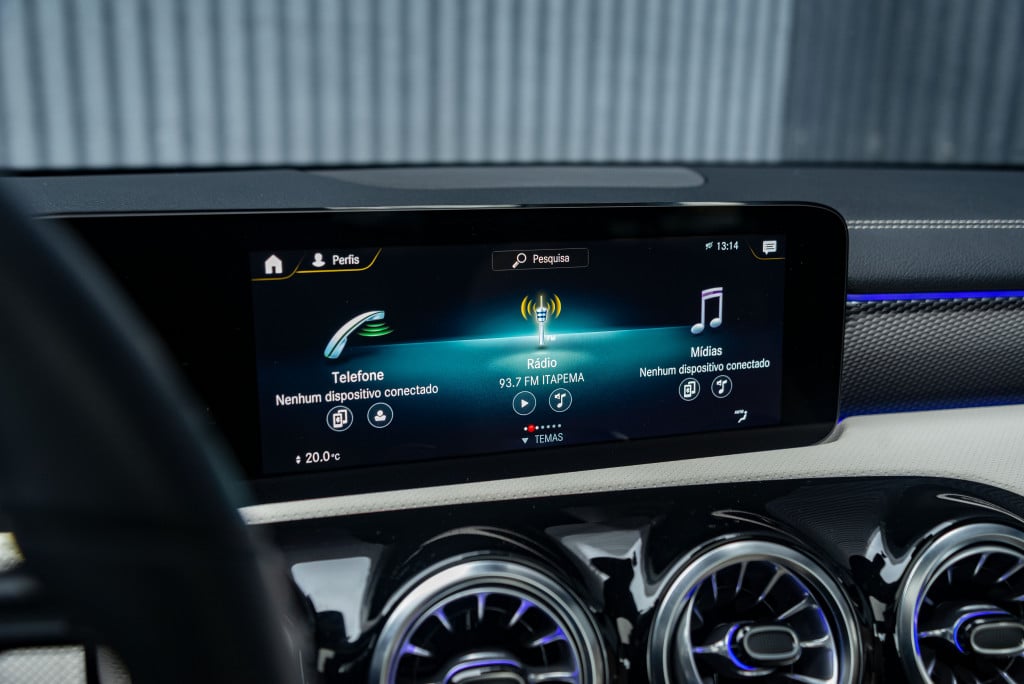 Imagem do veículo MERCEDES-BENZ CLA 250 2.0 CGI GASOLINA SPORT 4MATIC 7G-DCT