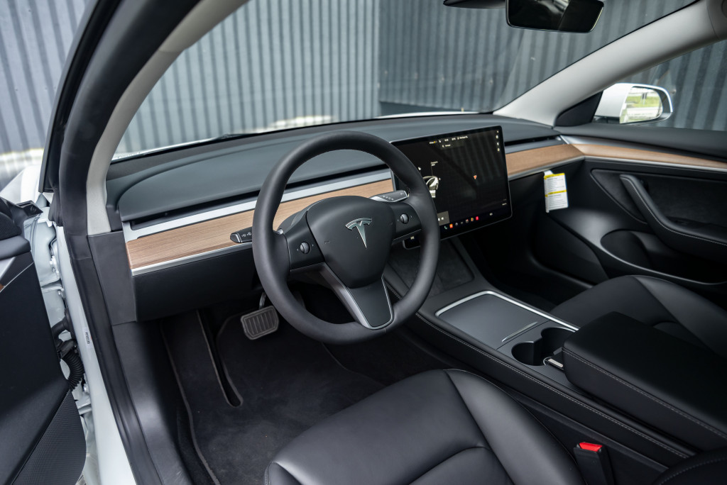 Imagem do veículo TESLA MODEL 3 ELÉTRICO AWD LONG RANGE PERFORMANCE