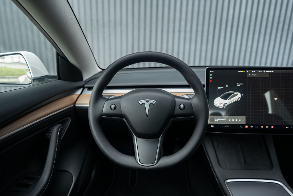 Imagem do veículo TESLA MODEL 3 ELÉTRICO AWD LONG RANGE PERFORMANCE
