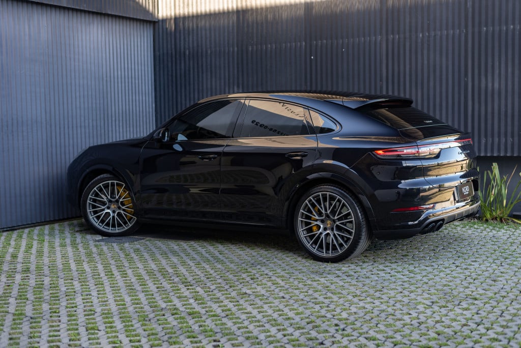Imagem do veículo PORSCHE CAYENNE 4.0 V8 GASOLINA TURBO COUPÉ AWD TIPTRONIC S
