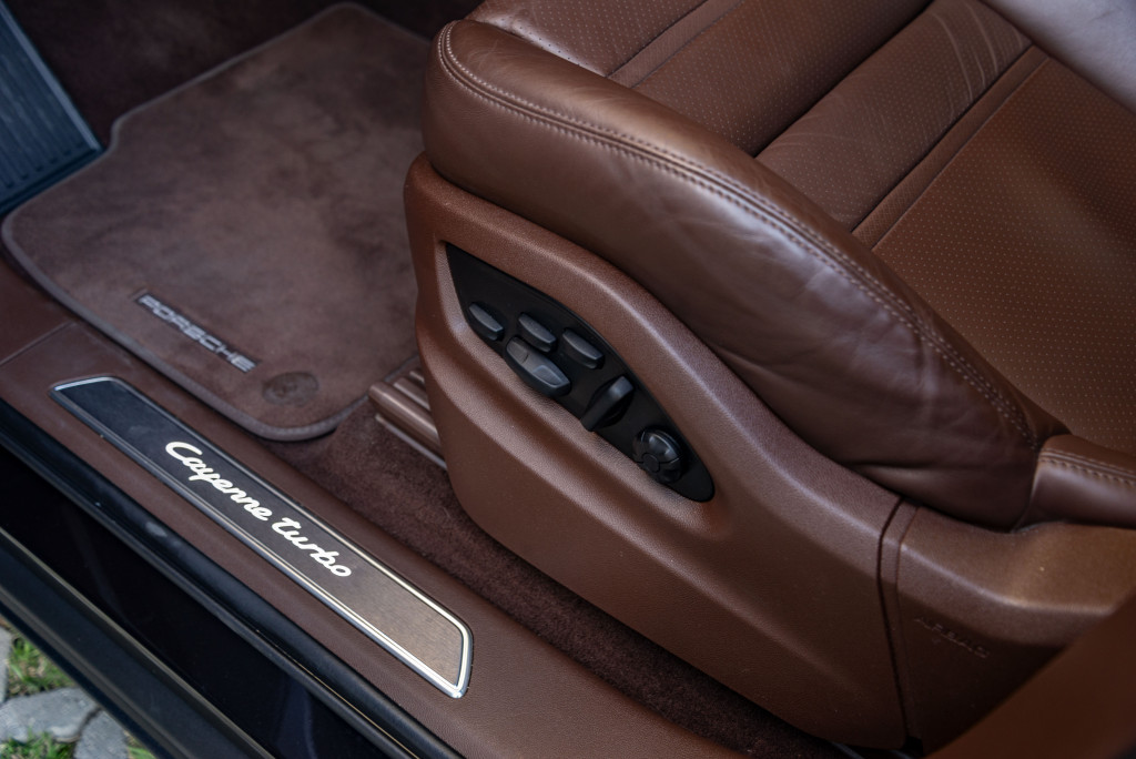 Imagem do veículo PORSCHE CAYENNE 4.0 V8 GASOLINA TURBO COUPÉ AWD TIPTRONIC S