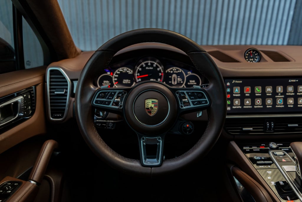 Imagem do veículo PORSCHE CAYENNE 4.0 V8 GASOLINA TURBO COUPÉ AWD TIPTRONIC S