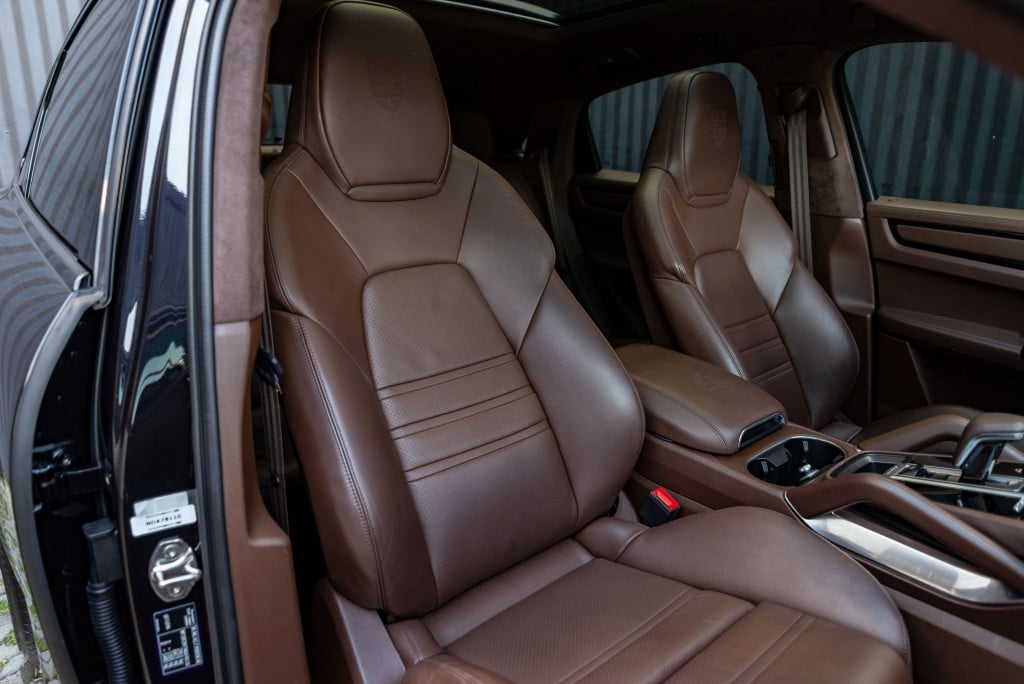 Imagem do veículo PORSCHE CAYENNE 4.0 V8 GASOLINA TURBO COUPÉ AWD TIPTRONIC S