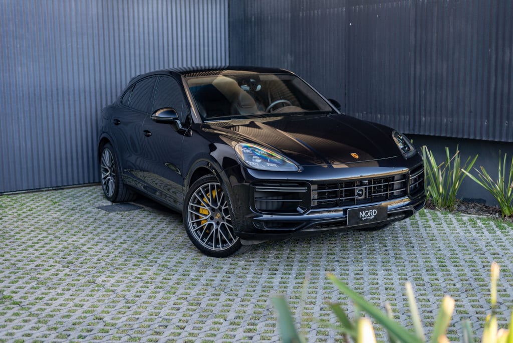 Imagem do veículo PORSCHE CAYENNE 4.0 V8 GASOLINA TURBO COUPÉ AWD TIPTRONIC S