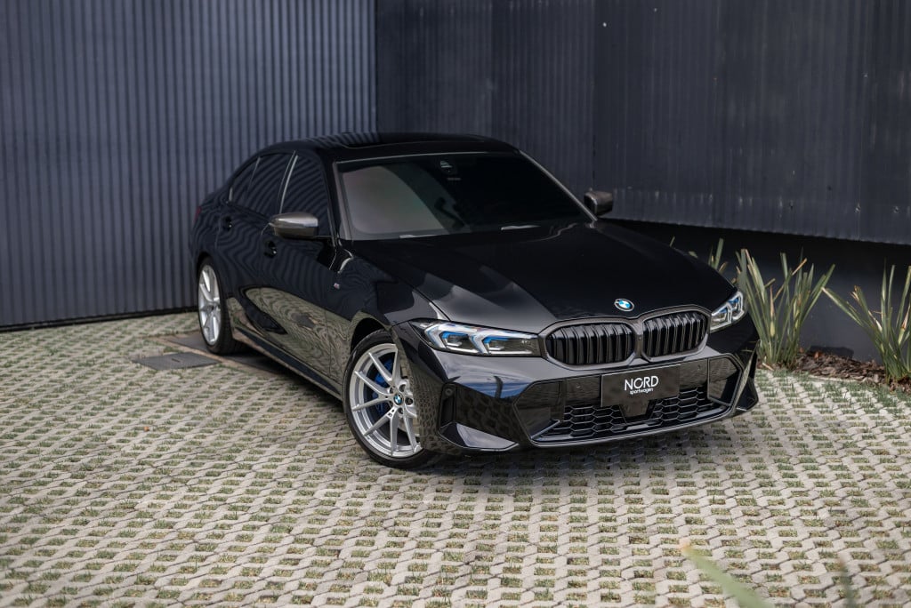 Imagem do veículo BMW 320i 2.0 16V TURBO FLEX M SPORT 10th ANNIVERSARY EDITION AUTOMÁTICO
