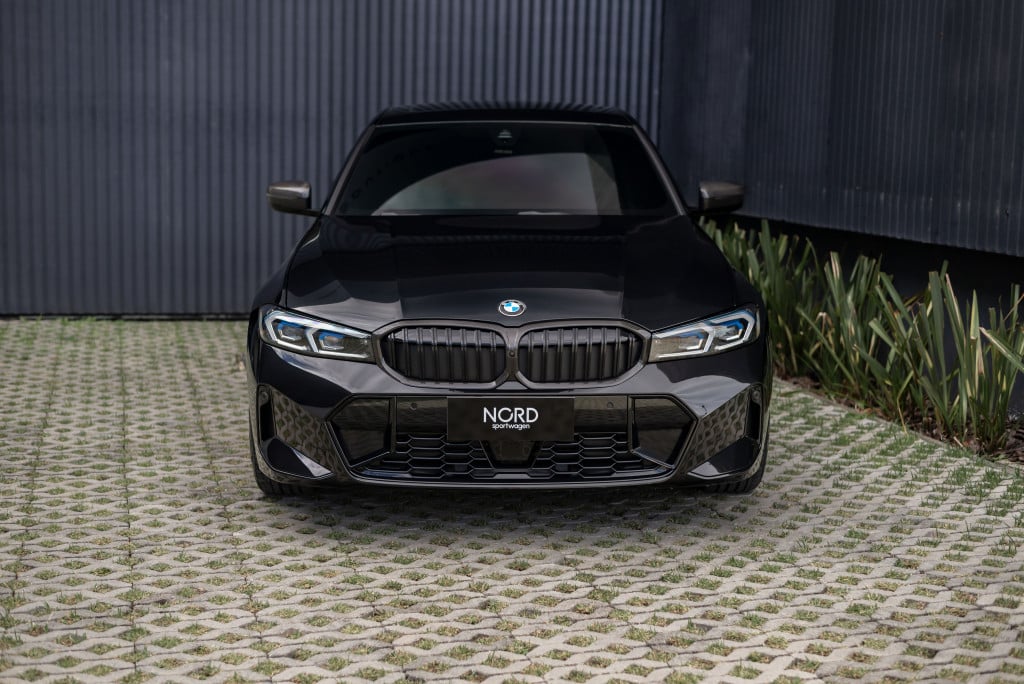 Imagem do veículo BMW 320i 2.0 16V TURBO FLEX M SPORT 10th ANNIVERSARY EDITION AUTOMÁTICO