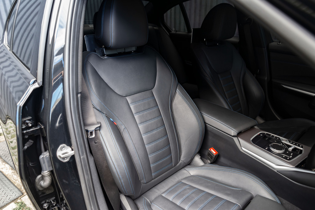 Imagem do veículo BMW 320i 2.0 16V TURBO FLEX M SPORT 10th ANNIVERSARY EDITION AUTOMÁTICO