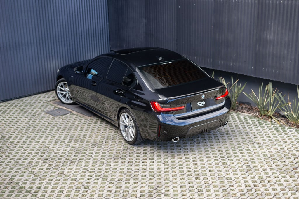 Imagem do veículo BMW 320i 2.0 16V TURBO FLEX M SPORT 10th ANNIVERSARY EDITION AUTOMÁTICO