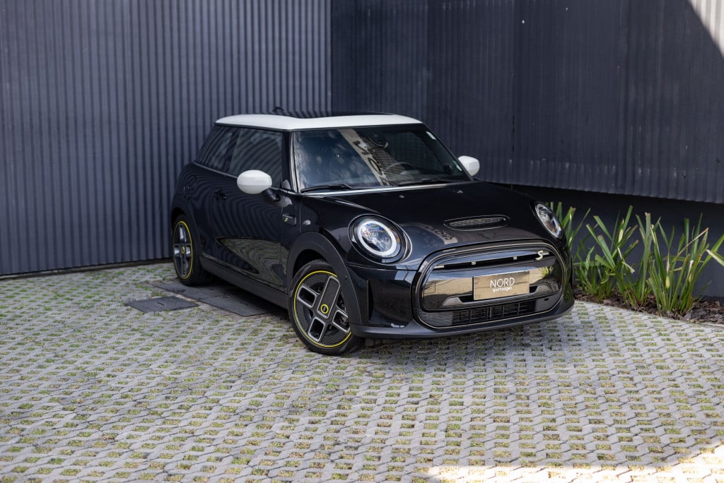 Imagem do veículo MINI COOPER SE SPORT 2P ELÉTRICO