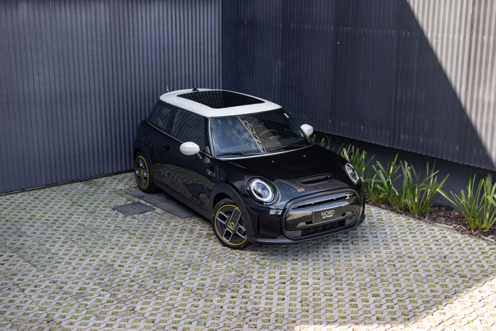 Imagem do veículo MINI COOPER SE SPORT 2P ELÉTRICO