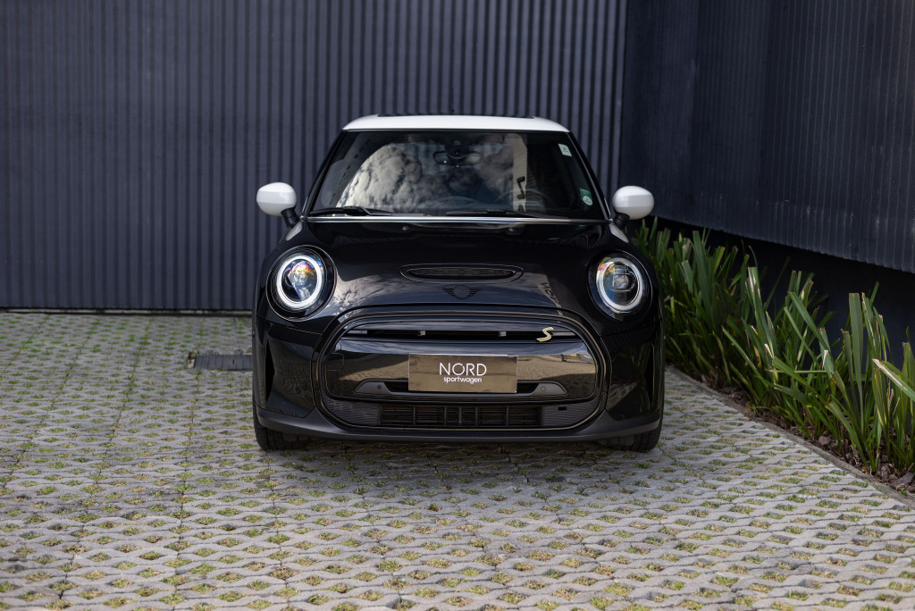 Imagem do veículo MINI COOPER SE SPORT 2P ELÉTRICO