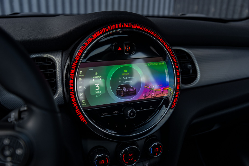 Imagem do veículo MINI COOPER SE SPORT 2P ELÉTRICO