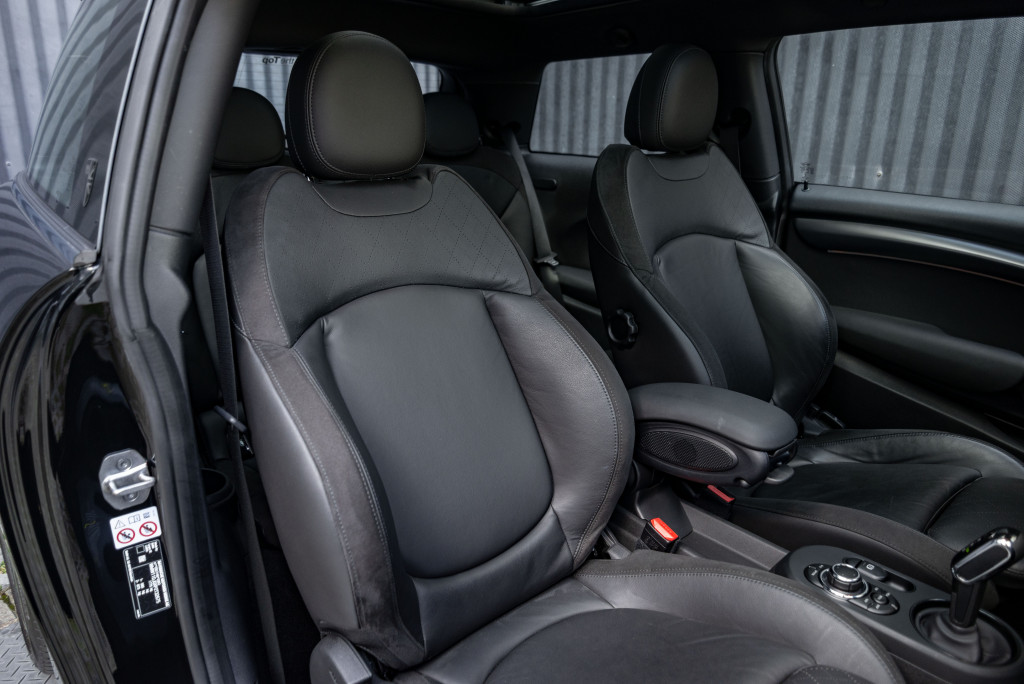 Imagem do veículo MINI COOPER SE SPORT 2P ELÉTRICO