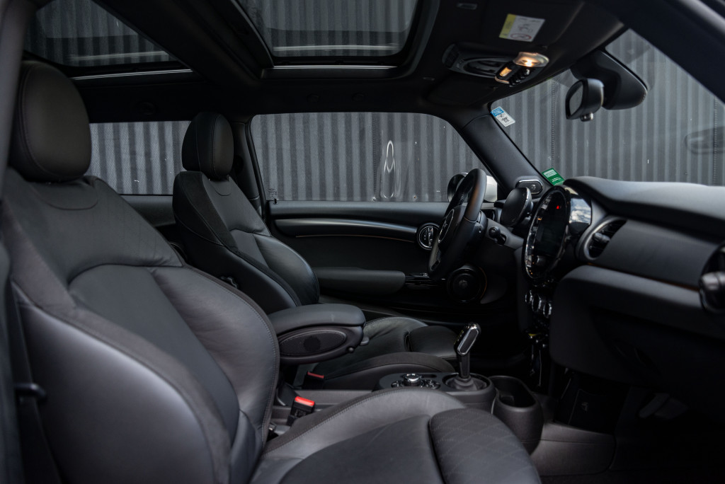 Imagem do veículo MINI COOPER SE SPORT 2P ELÉTRICO