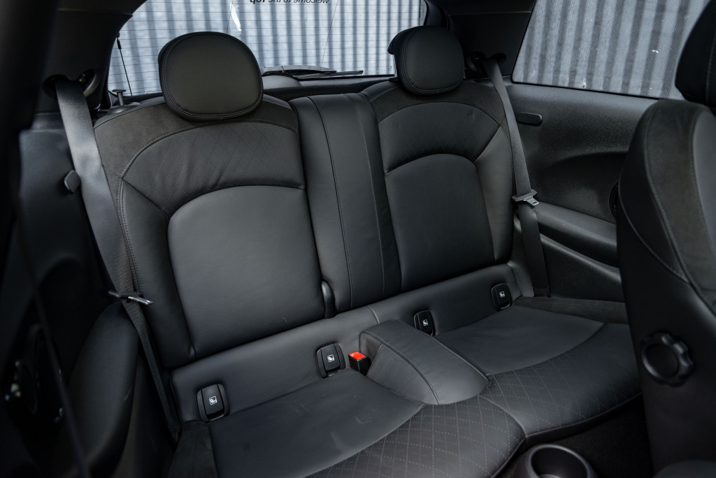 Imagem do veículo MINI COOPER SE SPORT 2P ELÉTRICO
