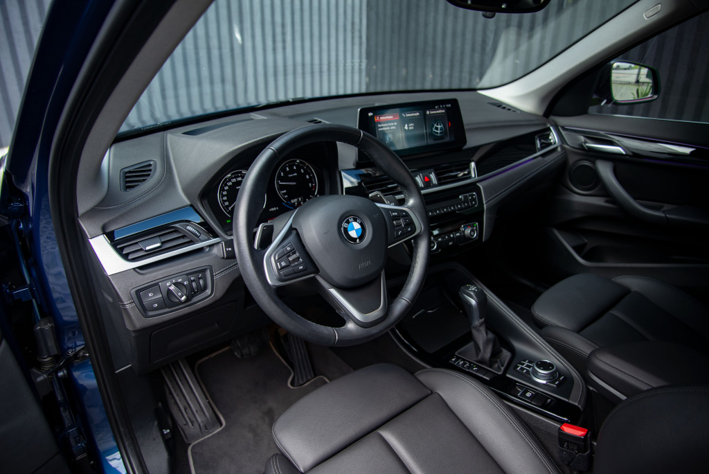 Imagem do veículo BMW X1 2.0 16V TURBO ACTIVEFLEX SDRIVE20I X-LINE 4P AUTOMÁTICO