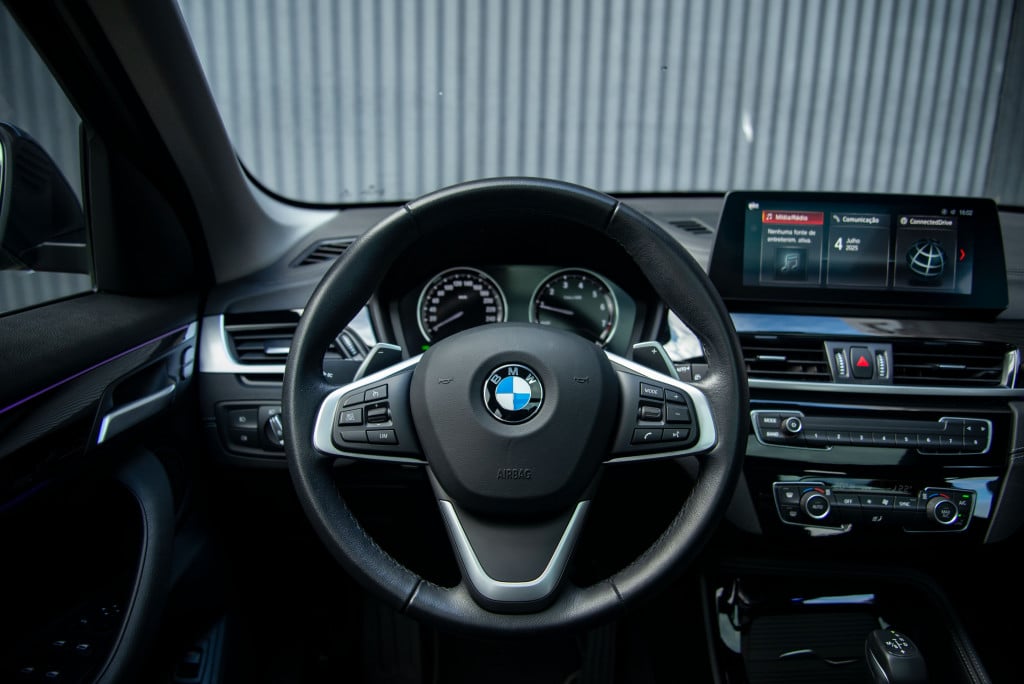 Imagem do veículo BMW X1 2.0 16V TURBO ACTIVEFLEX SDRIVE20I X-LINE 4P AUTOMÁTICO