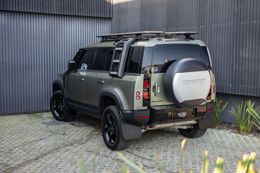 Imagem do veículo LAND ROVER DEFENDER 2.0 P300 GASOLINA 110 HSE AWD AUTOMÁTICO