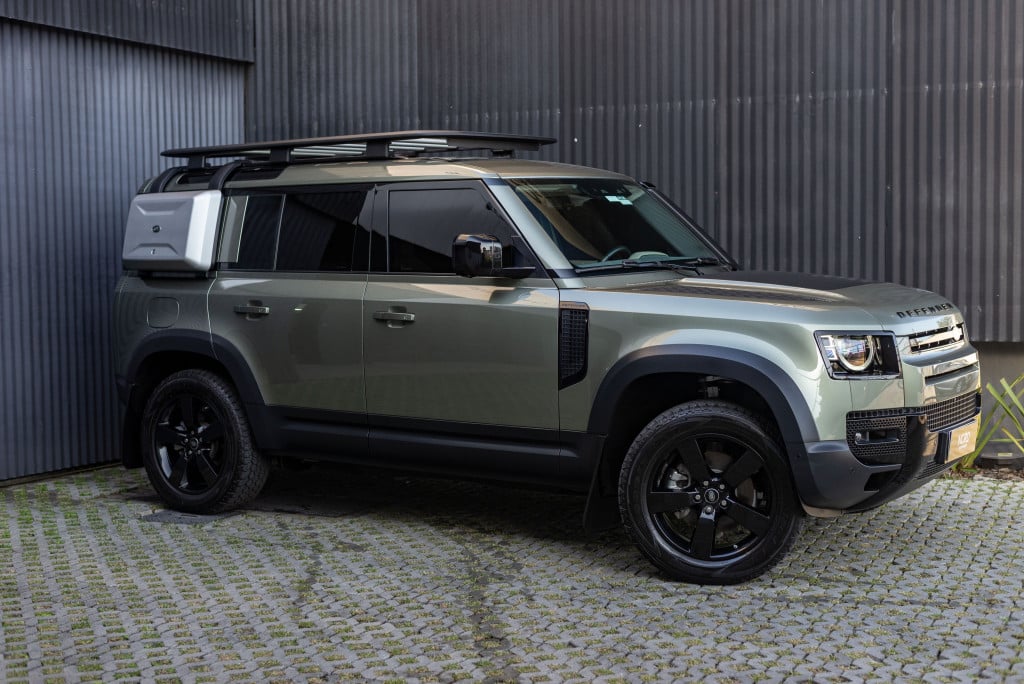 Imagem do veículo LAND ROVER DEFENDER 2.0 P300 GASOLINA 110 HSE AWD AUTOMÁTICO
