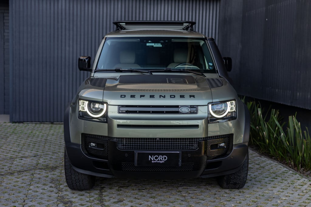 Imagem do veículo LAND ROVER DEFENDER 2.0 P300 GASOLINA 110 HSE AWD AUTOMÁTICO