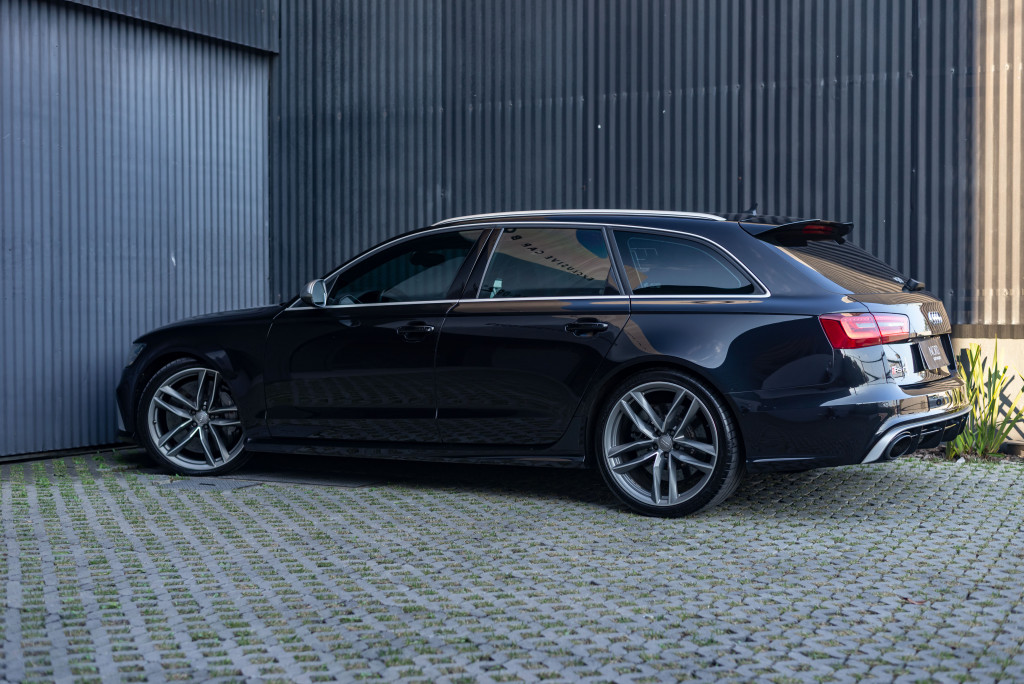 Imagem do veículo AUDI RS6 4.0 AVANT V8 32V BI-TURBO GASOLINA 4P TIPTRONIC