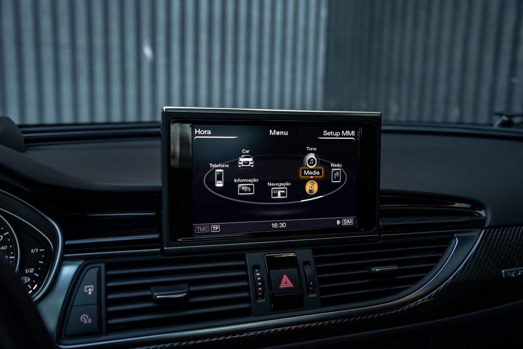 Imagem do veículo AUDI RS6 4.0 AVANT V8 32V BI-TURBO GASOLINA 4P TIPTRONIC