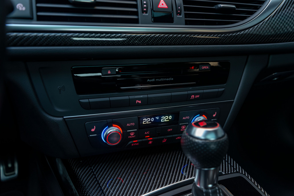 Imagem do veículo AUDI RS6 4.0 AVANT V8 32V BI-TURBO GASOLINA 4P TIPTRONIC