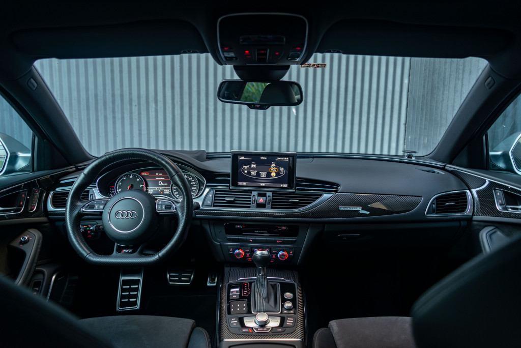 Imagem do veículo AUDI RS6 4.0 AVANT V8 32V BI-TURBO GASOLINA 4P TIPTRONIC