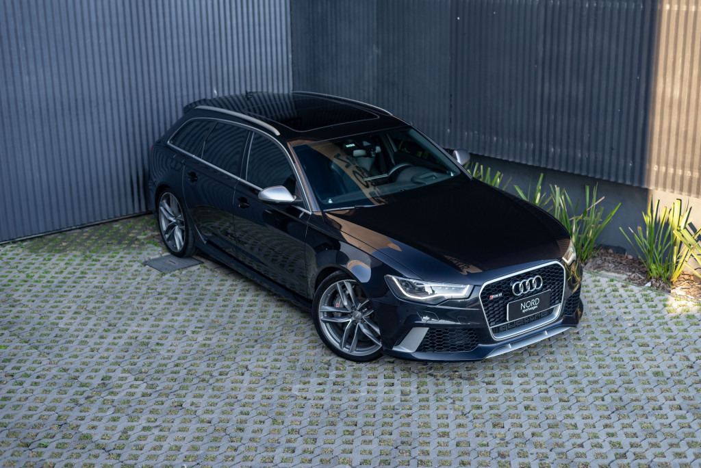 Imagem do veículo AUDI RS6 4.0 AVANT V8 32V BI-TURBO GASOLINA 4P TIPTRONIC
