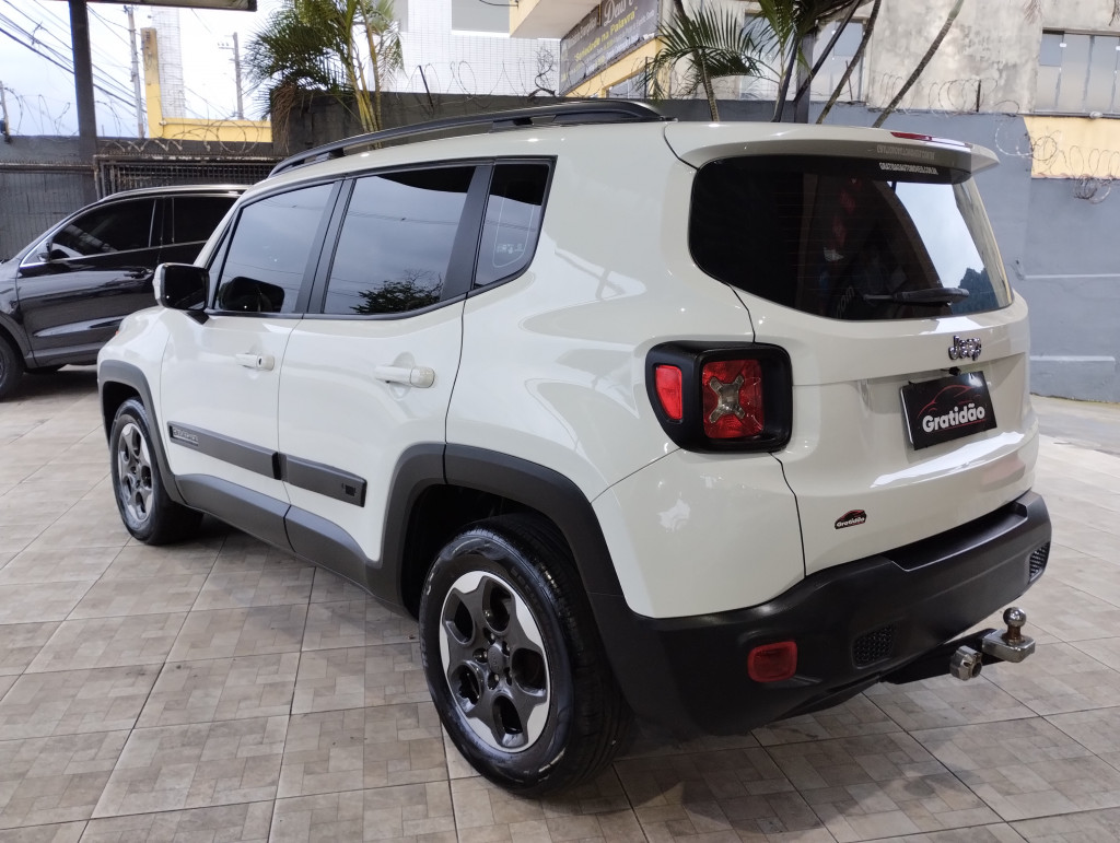 Imagem do veículo RENEGADE 2018 RARIDADE SÓ 70 MIL KM ZERADA !!!
