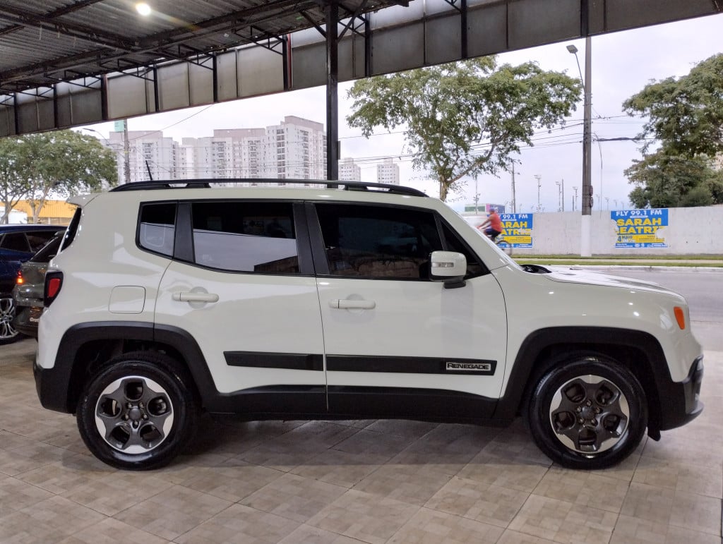 Imagem do veículo RENEGADE 2018 RARIDADE SÓ 70 MIL KM ZERADA !!!