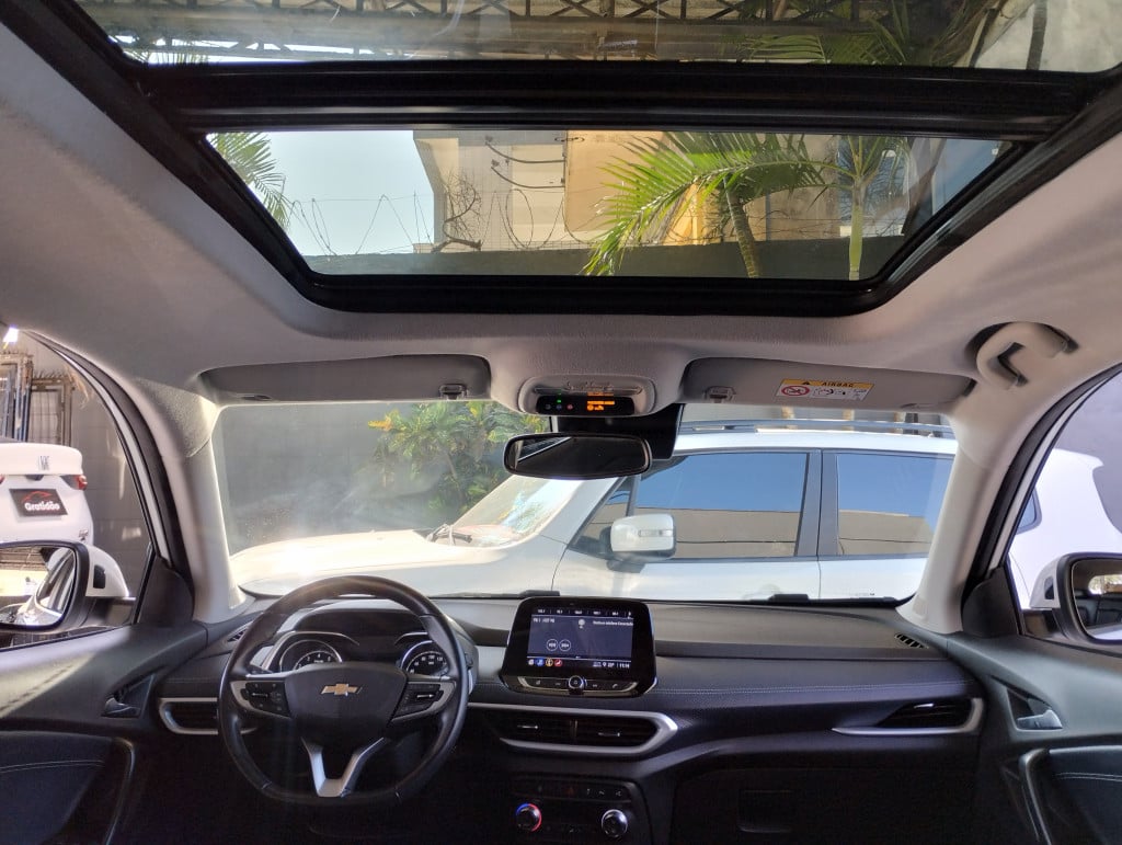 Imagem do veículo TRACKER  PREMIER 2024 COM TETO SOLAR  IMPECÁVEL ZERADA!!!