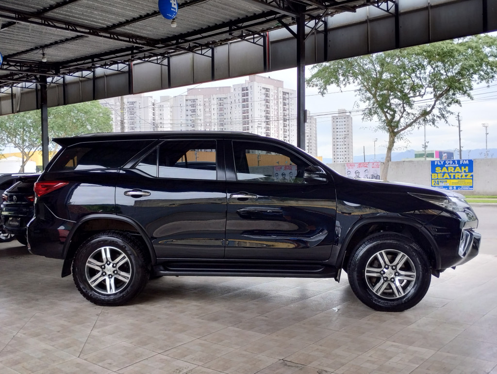 Imagem do veículo HILUX SW4 SRV 7 LUGARES 2018 IMPECÁVEL A PRONTA ENTREGA!!!