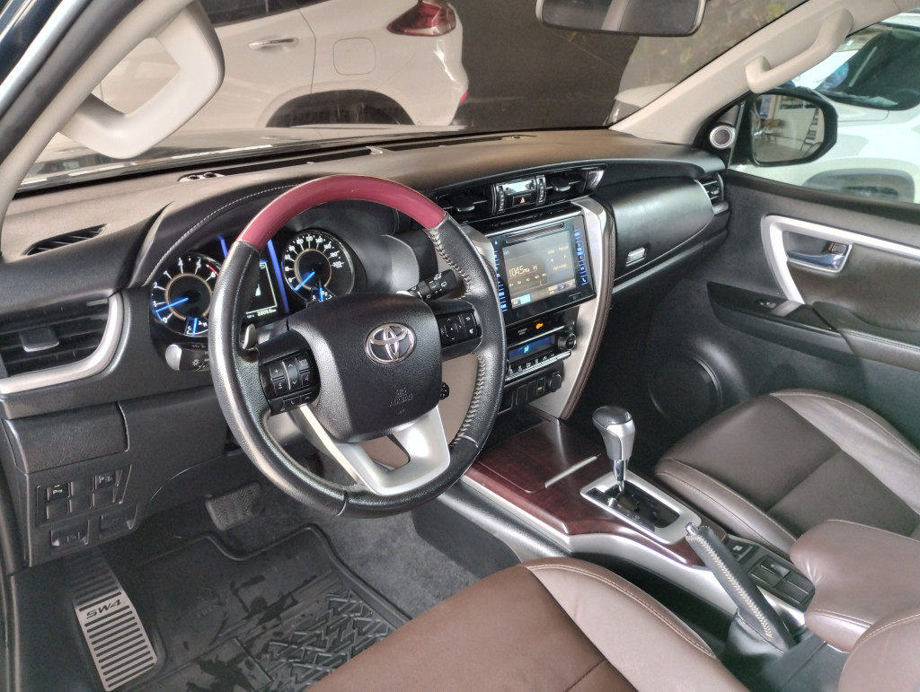 Imagem do veículo HILUX SW4 SRV 7 LUGARES 2018 IMPECÁVEL A PRONTA ENTREGA!!!