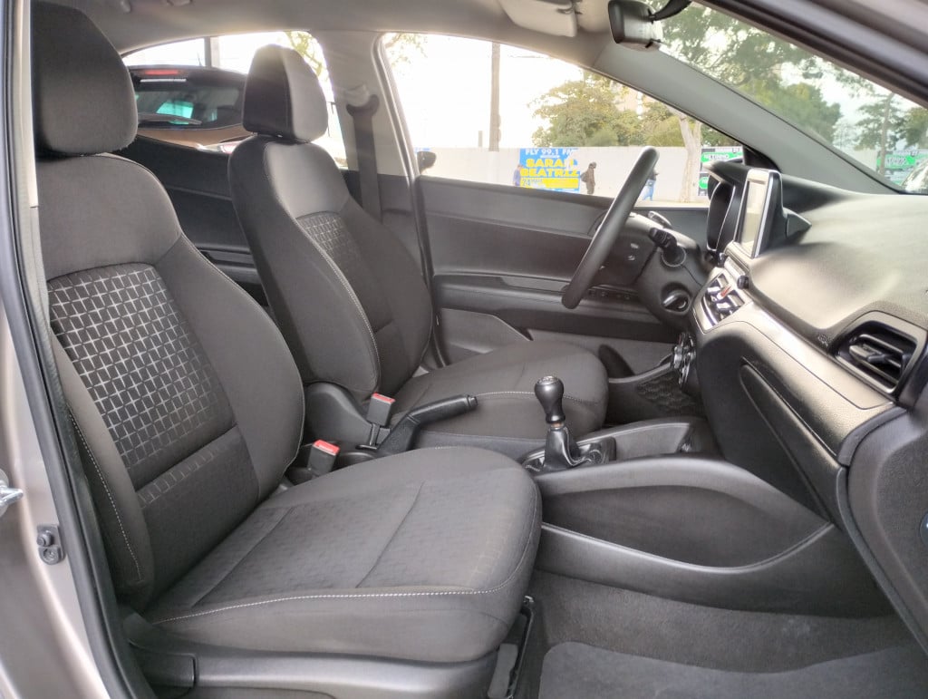Imagem do veículo HB20 COMFORT PLUS 2024 ZERADO A PRONTA ENTREGA!!!